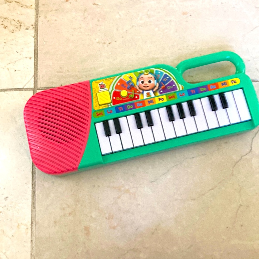 Cocomelon keyboard!
